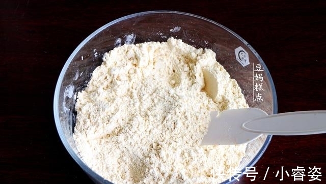 橙皮屑|无油无糖,还不用揉面!这款粗粮面包,简单快手,健康又味美