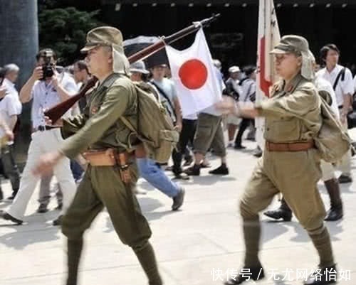 青少|3位小伙穿日本军装在中国耀武扬威，落得这样的下场