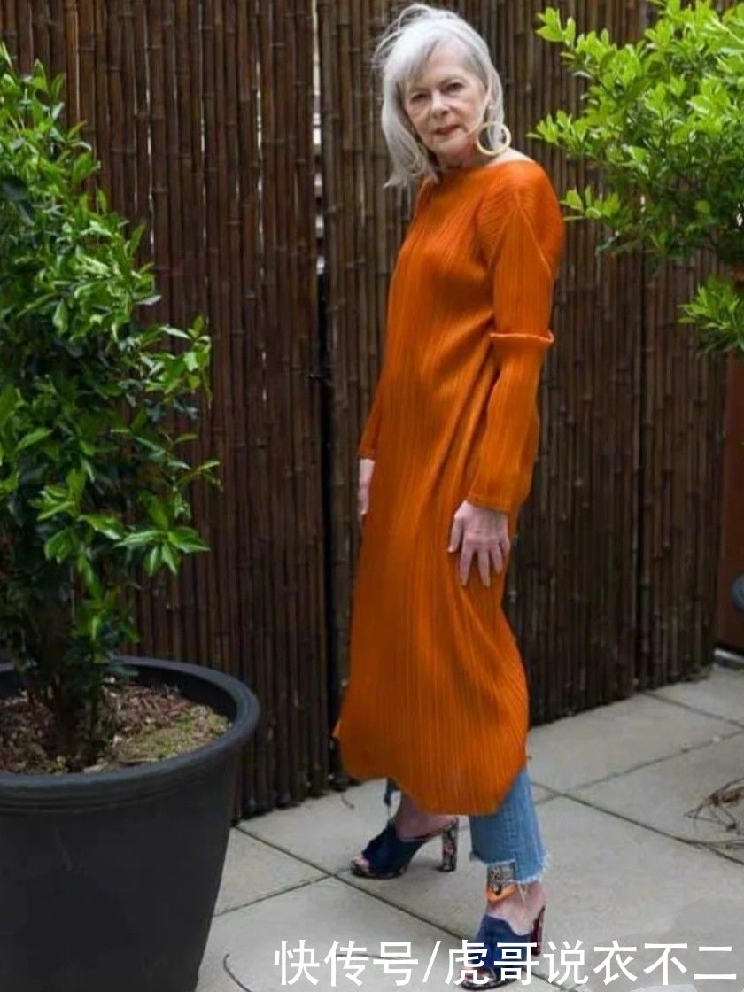 奶奶|年过六十摩登不减,这位67岁奶奶才是真正的时髦精,美得优雅自信