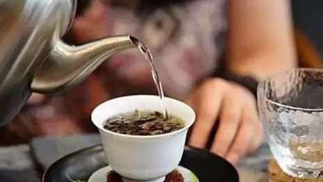  身体|爱运动爱喝水的人会比其他人更“长寿”吗？寿命长短主要看此3点