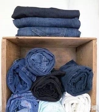 持家媳妇想出来的衣柜收纳大法，实在是太聪明了！