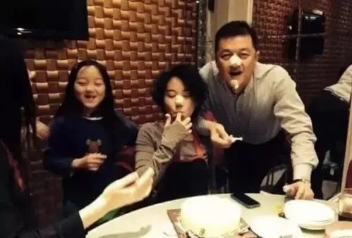 李亚鹏|“被逼”和“没被逼”的孩子,20年后差距明显,父母别不在意