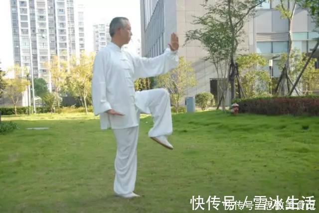 男女|每天清晨坚持30秒，修身健骨百病走！不论男女，谁学谁受益！