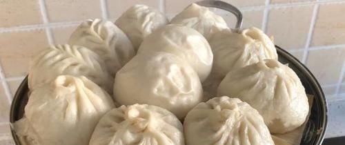 蒸包子，千万不要直接上锅蒸，3个小诀窍，包子鲜嫩松软，不塌陷
