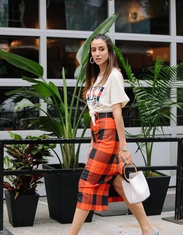 轻松|衬衫怎么穿出时髦感学三木时尚穿搭,告别土肥圆轻松