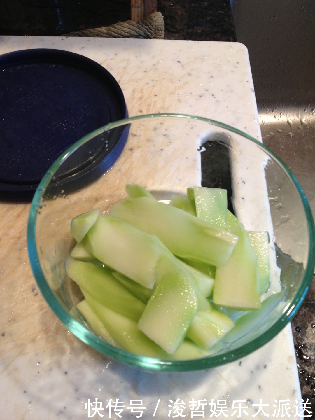 味道|自从我学会西兰花这个做法,全家就爱上了它,光看颜色就让人嘴馋