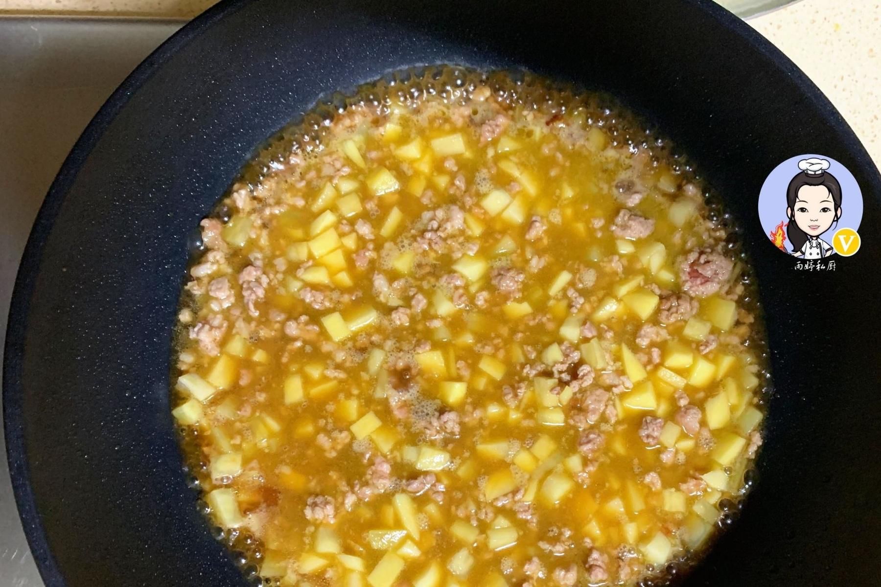 家常菜|这3种食材一起炒实在是太香了，开胃下饭又营养，好吃又好做