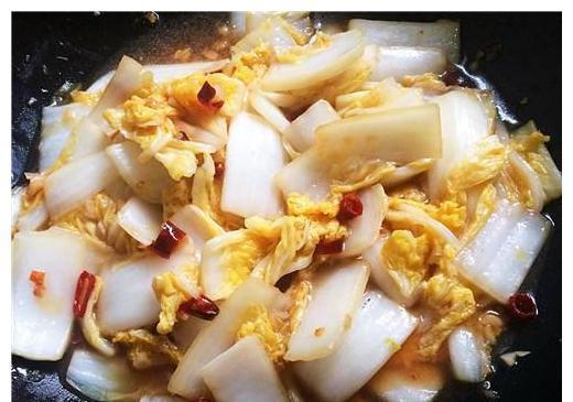 这菜3元能买一大个，能吃好几顿，酸酸辣辣，5分钟搞定！