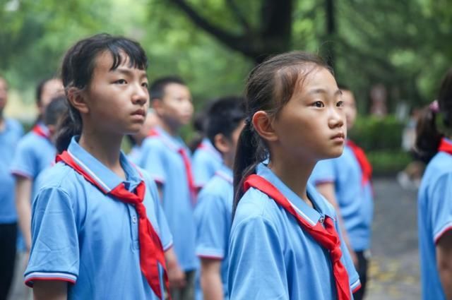 张民?|4岁识千字，9岁参加高考，10岁上大学的女神童，现状令人唏嘘