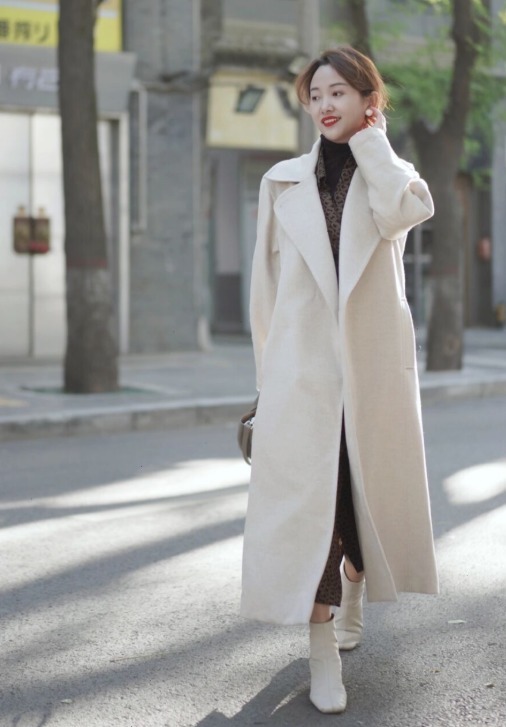 时髦 小个子女生穿大衣掌握这4点精髓,显高显瘦又时髦,美得高级