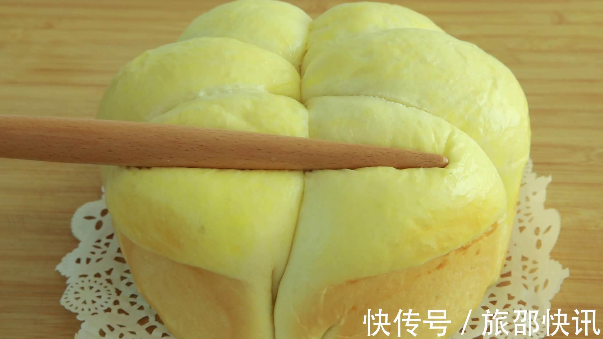 做法|蒸面包最靠谱的做法,家里有面粉就能做,暄软拉丝,比烤得还好吃