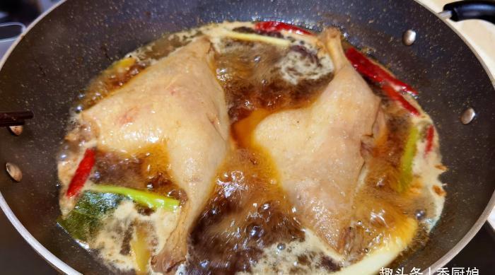 秀厨娘|三伏天,要多吃此肉,蛋白质比牛肉高,一斤不到4元,家家吃得起