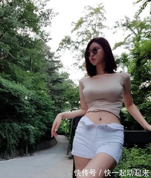 大好时光|穿出紧绷感, 有一种包不住的美, 尽情释放自己！
