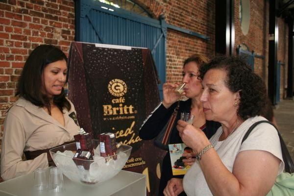 中年|做瑜伽、泡温泉可治“世界流行病”？哥斯达黎加拓展健康产业