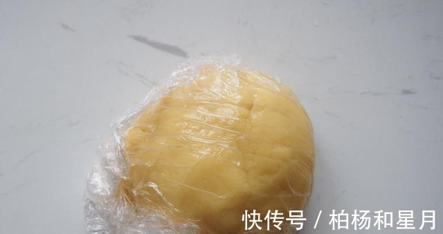 紫薯流心挞这样做,奶香浓郁香滑细腻,营养美味超好吃宝宝小零食!