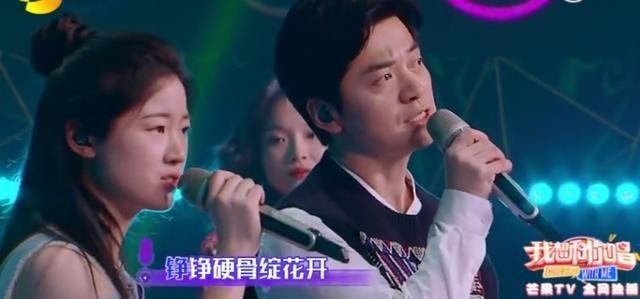 《好声音》开播至今,单依纯为何总是披着头发对比旧照我明白了!