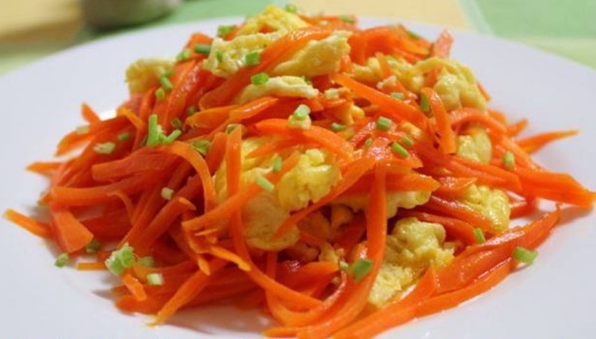 胡萝卜素|胡萝卜和此物一起炒，常食视力越来越好了，色斑没了，早知早受益
