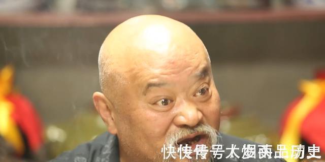 演艺界$李琦书法被批评:装模作样地乱写一通,毫无书法的魅力与章法