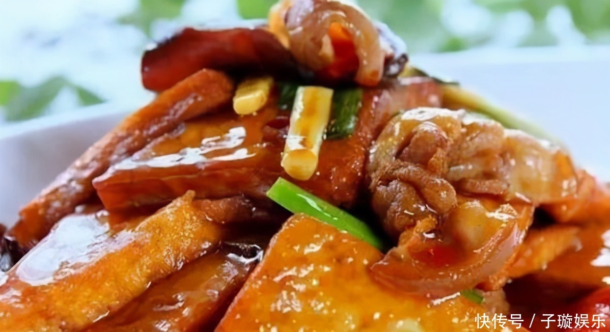 聪明人爱吃三种食物,润肠通便,护肤排毒,谁吃谁受益!