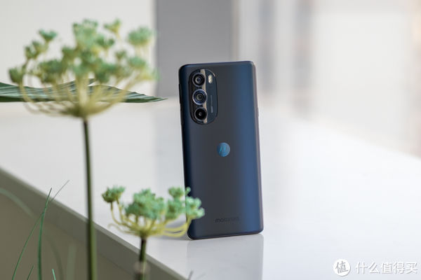 myui|moto edge X30测评：价格最亲民的骁龙8机型，拼的就是性价比