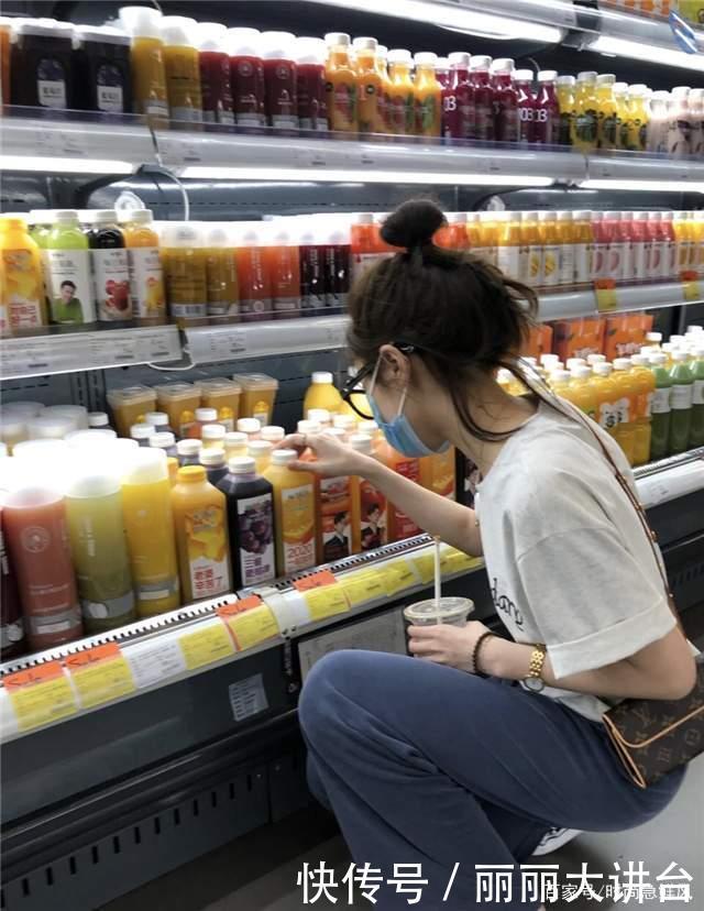 扎丸子头|“手残”扎不好丸子头教你3个小技巧,减龄还俏皮,解决小尴尬