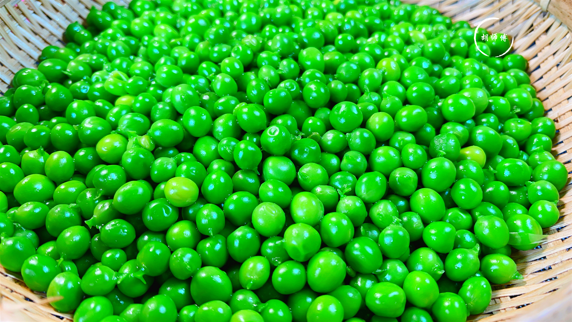 吃不完的豌豆，切记别直接放冰箱！老菜农教您一招，放1年都不坏