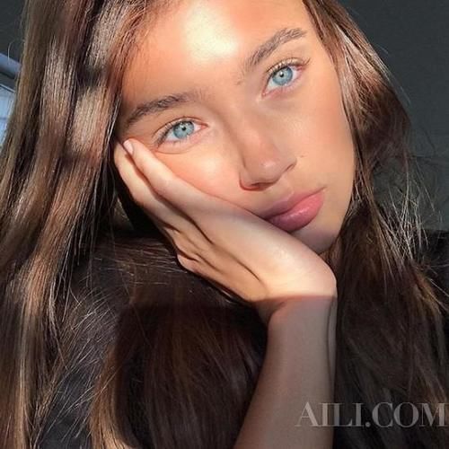 用了N瓶美白精华都没白 你真的有天天涂防晒霜吗？