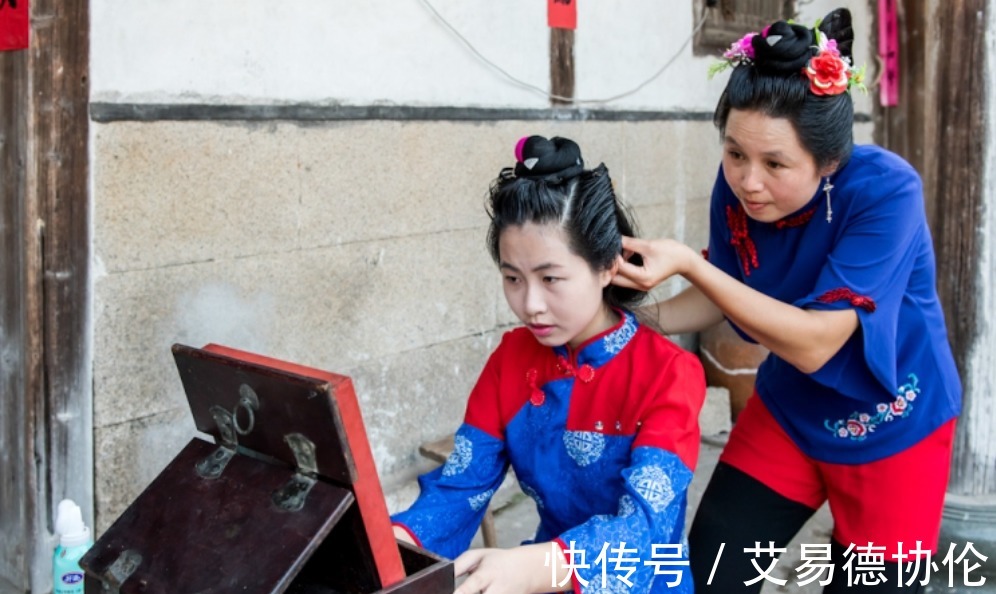 发型 “三绺梳头”曾是汉族女性代表发型,而今已难得一见!