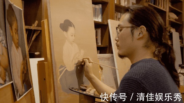 老爸|美翻了！老爸把女儿画进国画，一天创作10小时，人民日报都在转发