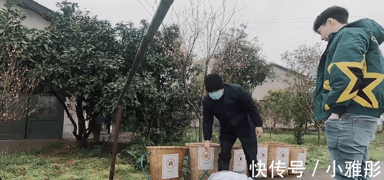 导演|张艺兴带5斤生牛肉,骗导演说是音响蒙混过关,黄磊爬窗“偷”食材