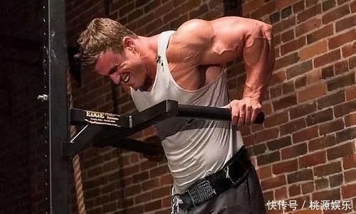 呲牙|你知道胸肌怎么练效果最好吗？教你3个技巧，都是过来人的经验
