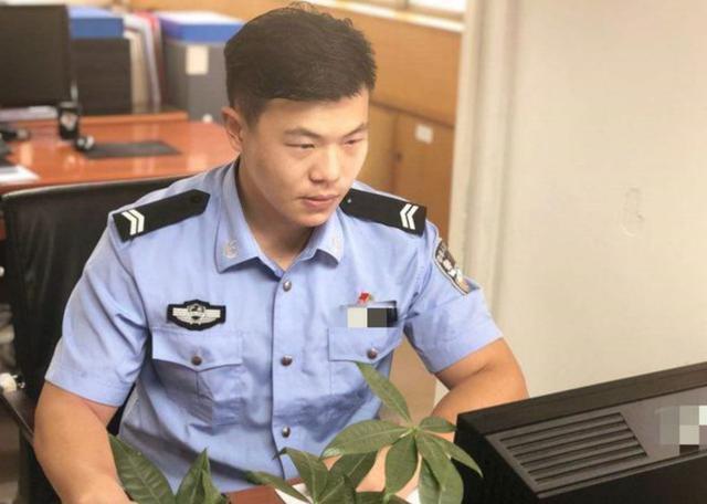 马虎|“公”姓爸爸喜得三胞胎,爷爷随口取名,民警:以后来我这上班