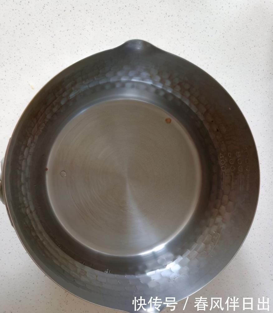 天气|外面这样燥热的天气,来上一碗清凉的银耳羹,滋补营养