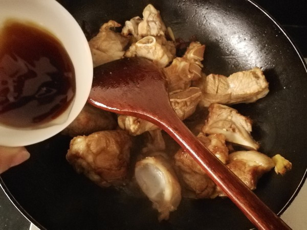 天天就馋这道菜,炖一锅都不够吃,比排骨还香,啃着吃最过瘾