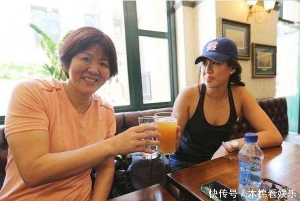 催婚|郎平女儿白浪现状,身高1米89,27岁美得冒泡,今单身被郎平催婚