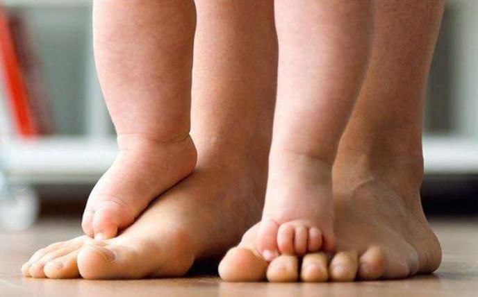 营养物质|孩子腿部有这2个特点,多半是高个子“象征”,你家宝宝中了吗?