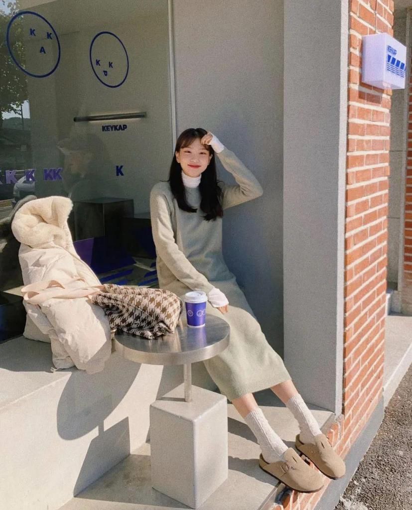 羽绒服+裙子=2021年最王炸组合，早穿早美！