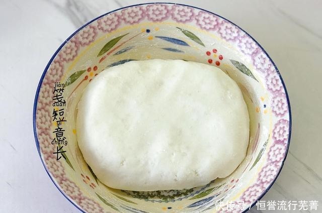 人参|这菜被誉为“植物人参”,搓成丸子煮1锅,丝滑绵软,香甜又热乎