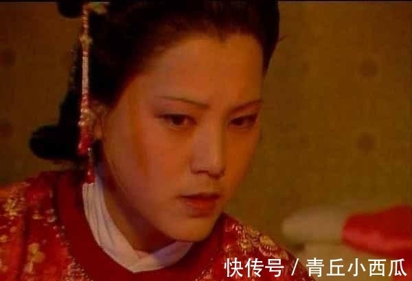 丫鬟!红楼梦:花袭人出嫁为何哭得哽咽还想寻死?后来为啥又改变主意?
