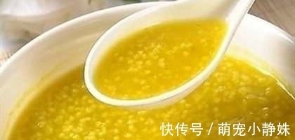 熬小米粥时，记住不要直接加水煮，诀窍告诉你，米粥香浓、出油多