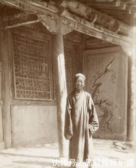 道士|老照片:一百多年前的中国道士,个个仙风道骨,图九是华山比武