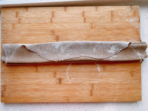 二月二龙抬头要吃面，自制荞麦面，粗粮细作营养丰富，口感劲道