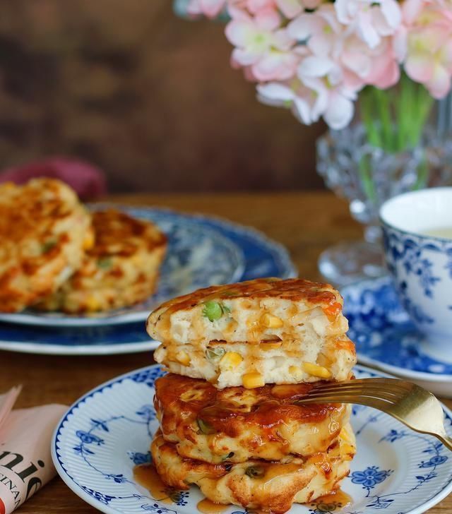  好吃|开学早餐不用愁，这饼不用揉面，低脂少油，营养均衡，好做又好吃