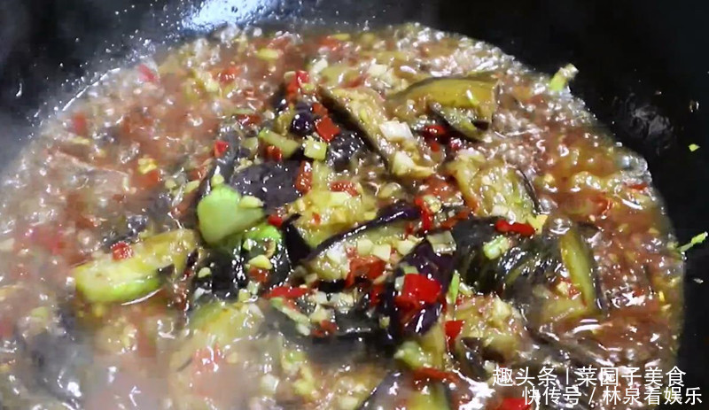  做法|茄子最简单好吃的做法，不用过油，水水嫩嫩鲜香下饭，全家都爱吃