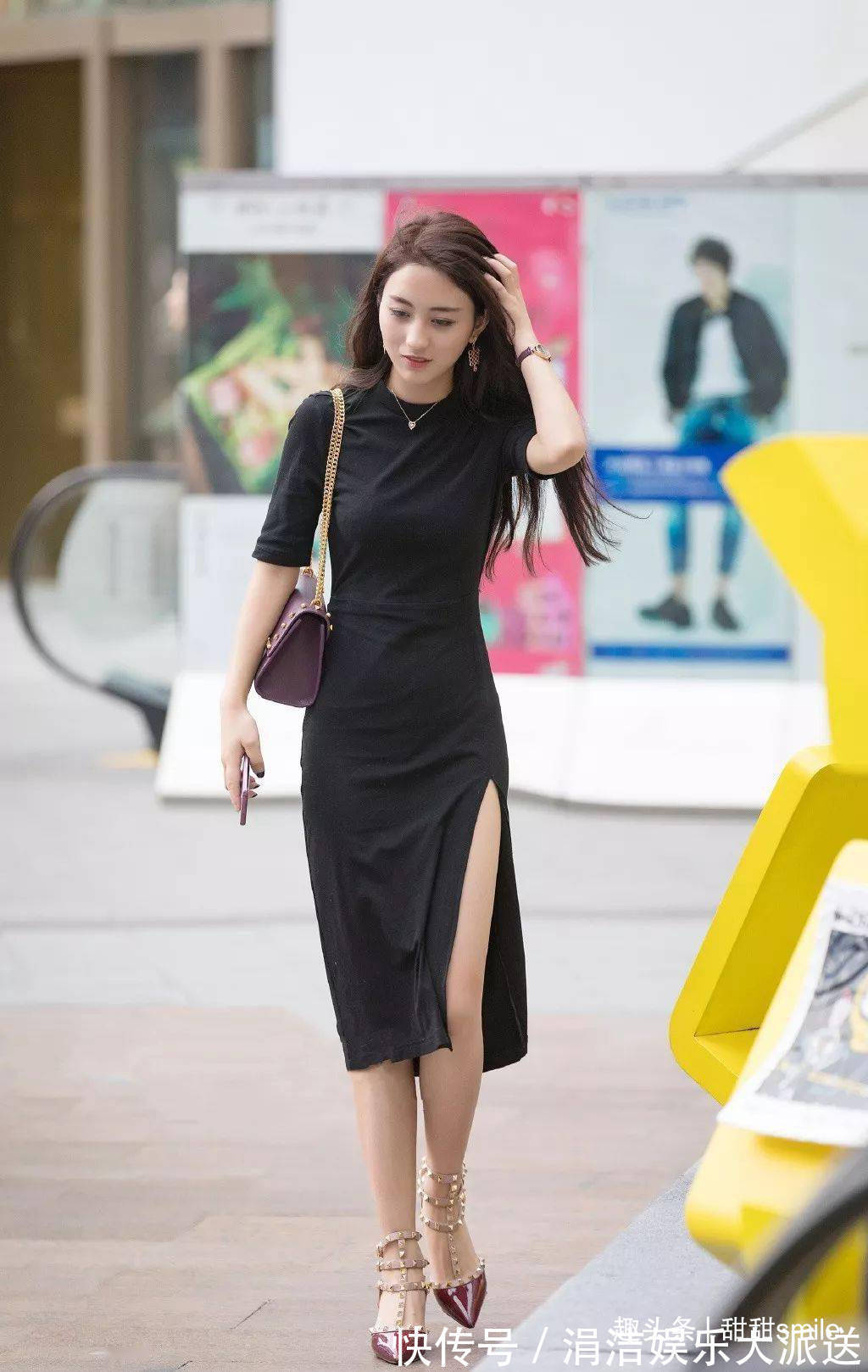 尖头 美女脚上一双一字带的高跟凉鞋,凸显她的身高,显得更加的有气质