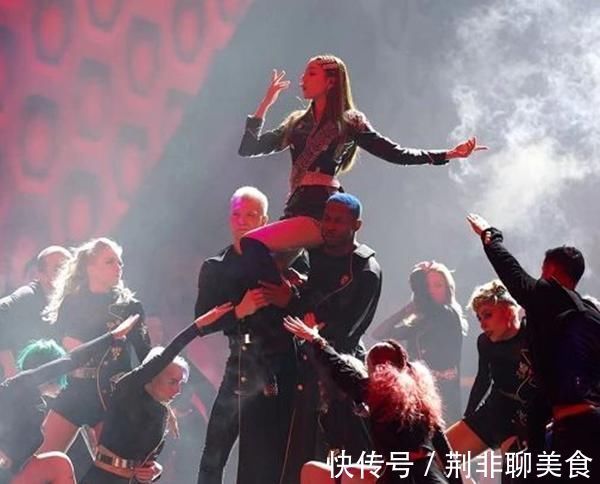 热巴的“网购名字”,前两个可以理解,听到最后一个逗笑众人