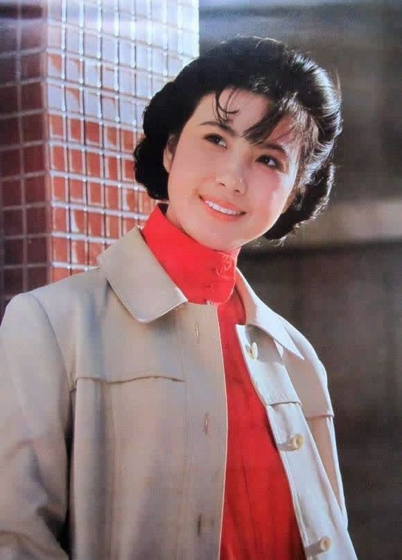 八九十年代著名女星吴玉华戏里的枣花再婚后的幸福女人