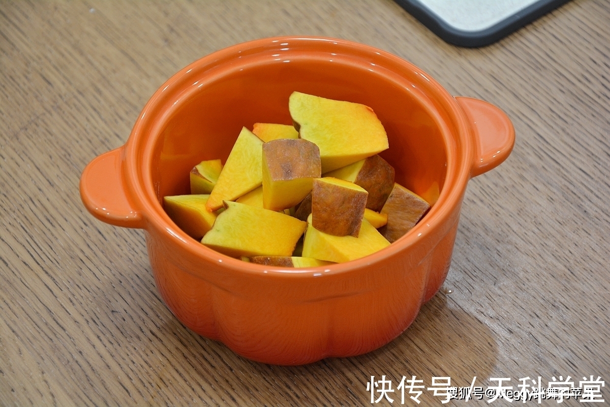 冬天多喝这2道汤,强身壮体御风寒,润肺去燥清甜顺气