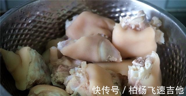 炒锅|猪蹄炖到脱骨烂,我只用45分钟,看步骤毫不夸张,好吃有窍门!