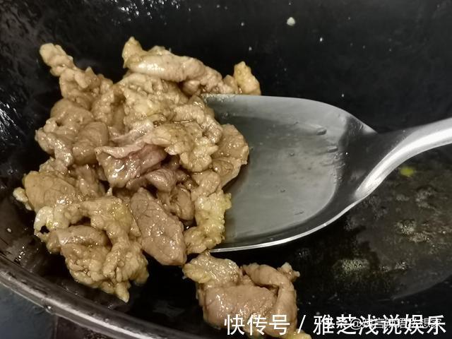 蘑菇|简单又好吃的蘑菇溜肉片,肉片滑嫩蘑菇香,美味营养都兼顾